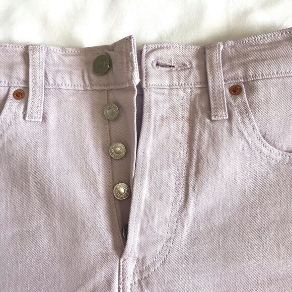 Levi's Chalky Lavender Frost Purple High Rise Ribcage Denim Raw Hem Shorts Sz 26 - Picture 3 of 12